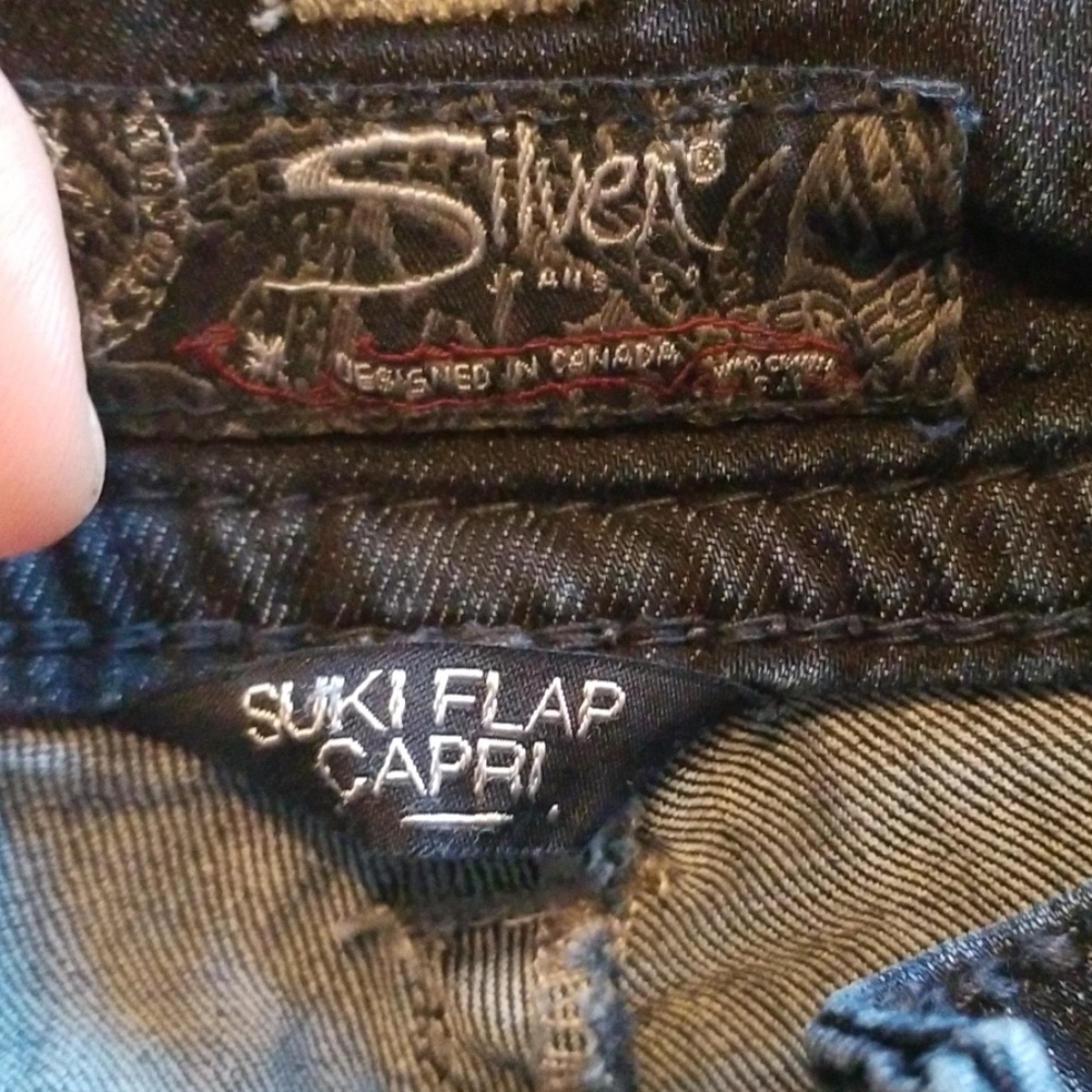 Silver Suki capri jeans - Picture 3 of 3